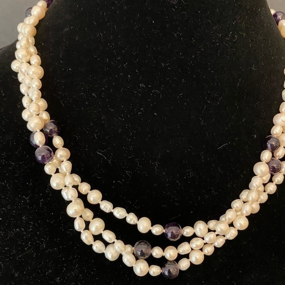 Triple strand cultured pearl & lapis necklace 20” classic old money timeless - Picture 3 of 13